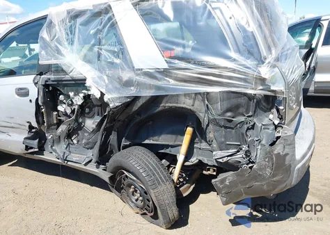 2003 Saturn Vue V6 from USA, damaged, VIN 5GZCZ53B73S825036